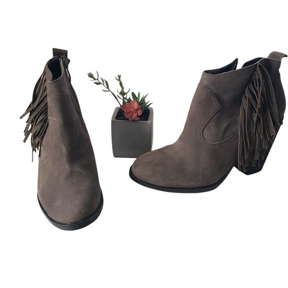 Vince Camuto Shoes - Vince Camuto Suede Fringe Ankle Womens Boots Sz 9M Boho Western Festival Chunky
